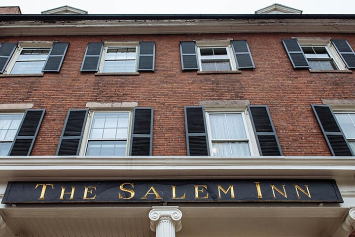 Requiem for Salem Walking Ghost Tour - Photo 1 of 6